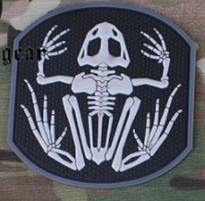 Нашивка Frog Skeleton EmersonGear Patch-1