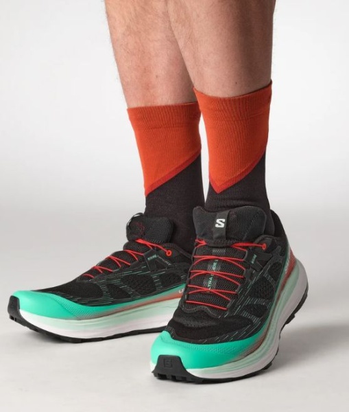 Кроссовки Ultra Glide 2 Salomon, цвет BlackElectric Green 5