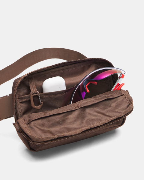 Сумка поясная Essential Crossbody UA, цвет Incense Brown Summit White  4