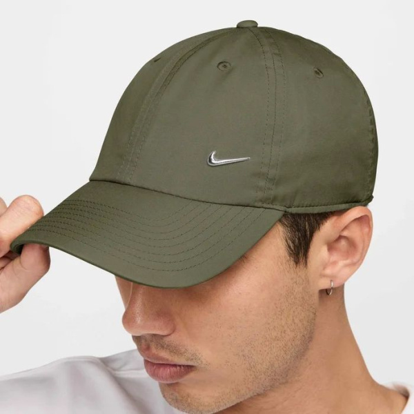 Бейсболка U Dri-FIT Club Nike, цвет Medium Olive Metallic Silver 6