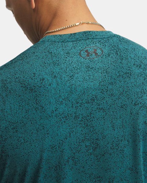 Футболка M Tech Pixelate Under Armour, цвет Rack Green Black 3