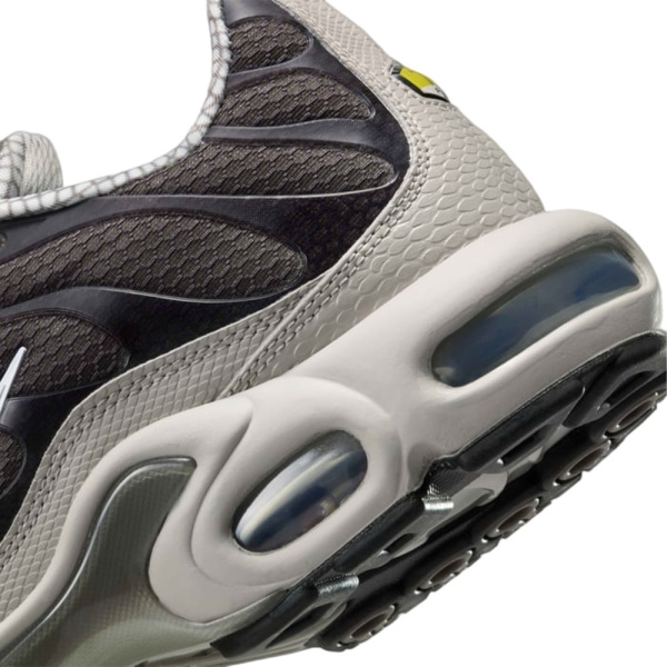Кроссовки U Air Max Plus Nike, цвет Cave Stone Summit White 8