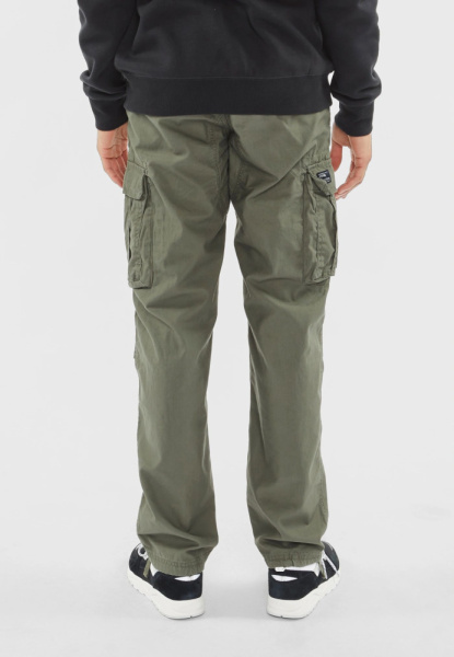 Брюки Reef Vintage, цвет Olive МОДЕЛЬ 2