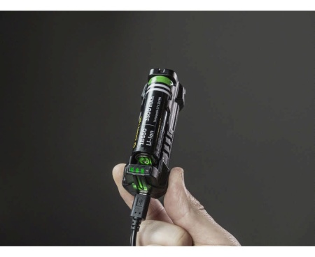 Зарядное устройство Armytek Handy C1 Pro 1 канальное 8